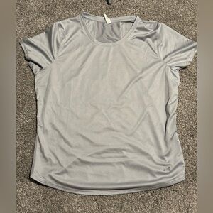 Under Armour women’s work out shirt
